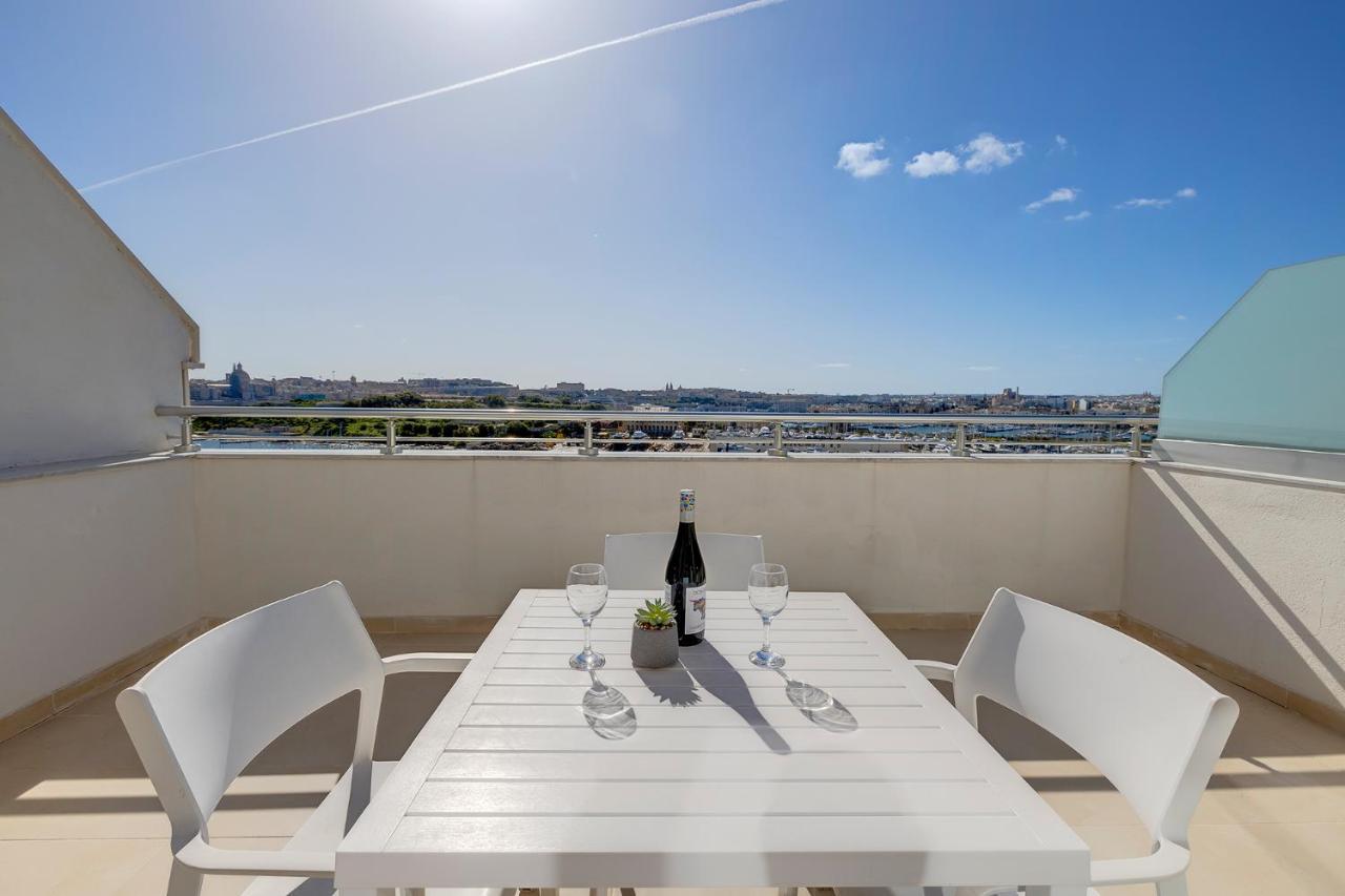 Superlative Penthouse With Valletta And Harbour Views Apartment Sliema