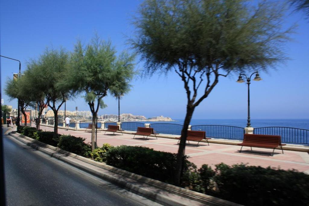 Superlative Penthouse With Valletta And Harbour Views Apartment Sliema