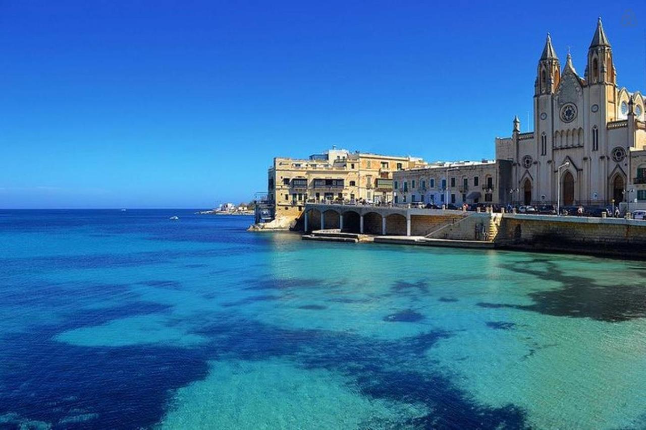 Superlative Penthouse With Valletta And Harbour Views * Sliema